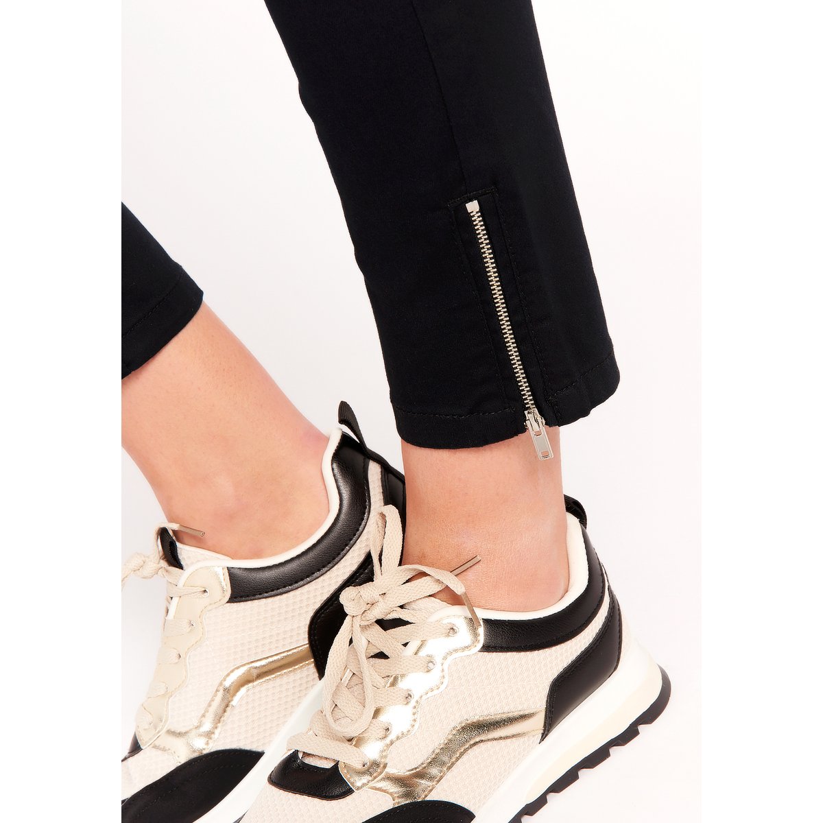 Pantalon coupe slim noir, LOLALIZA