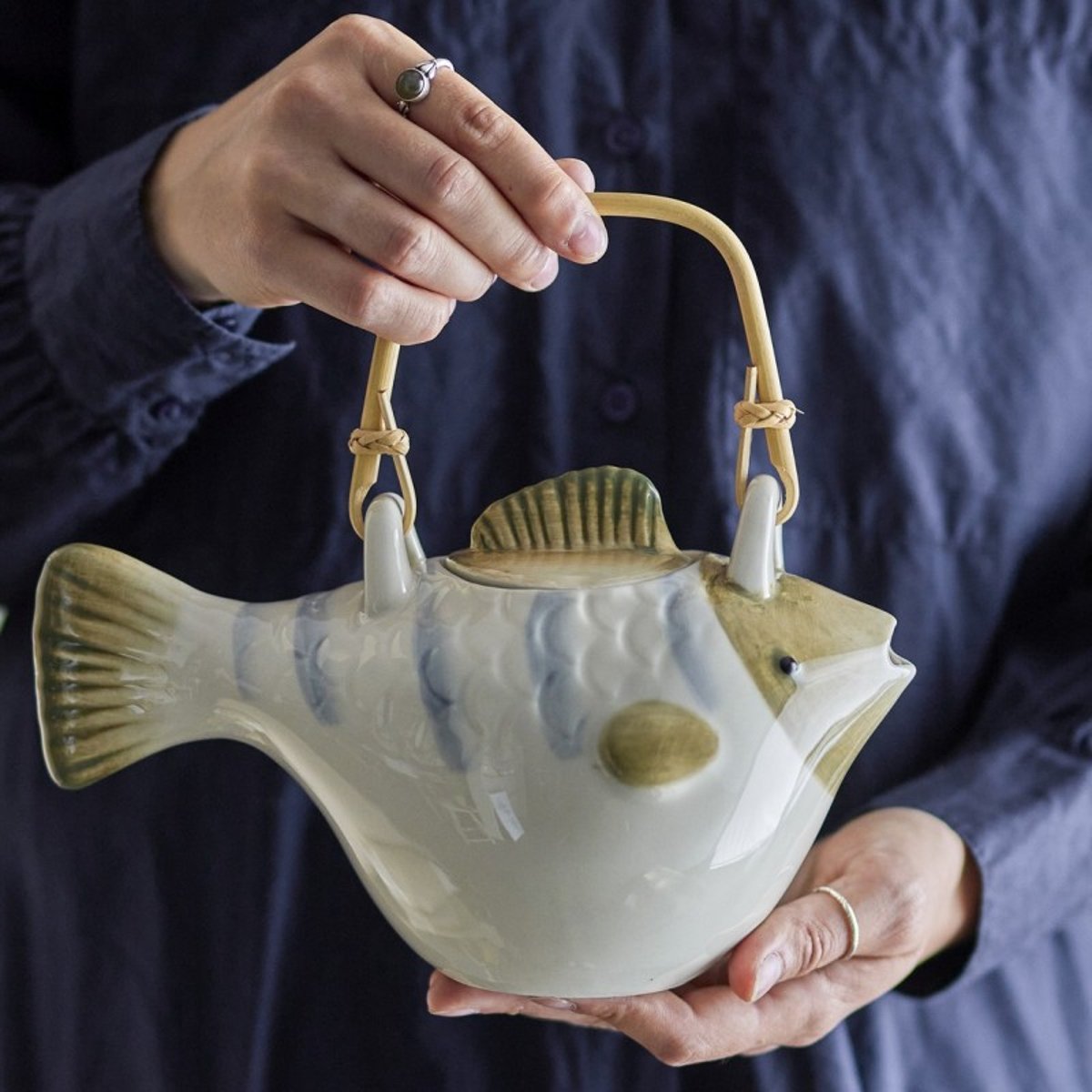 Théière poisson grès infuseur  Wrenna beige, BLOOMINGVILLE