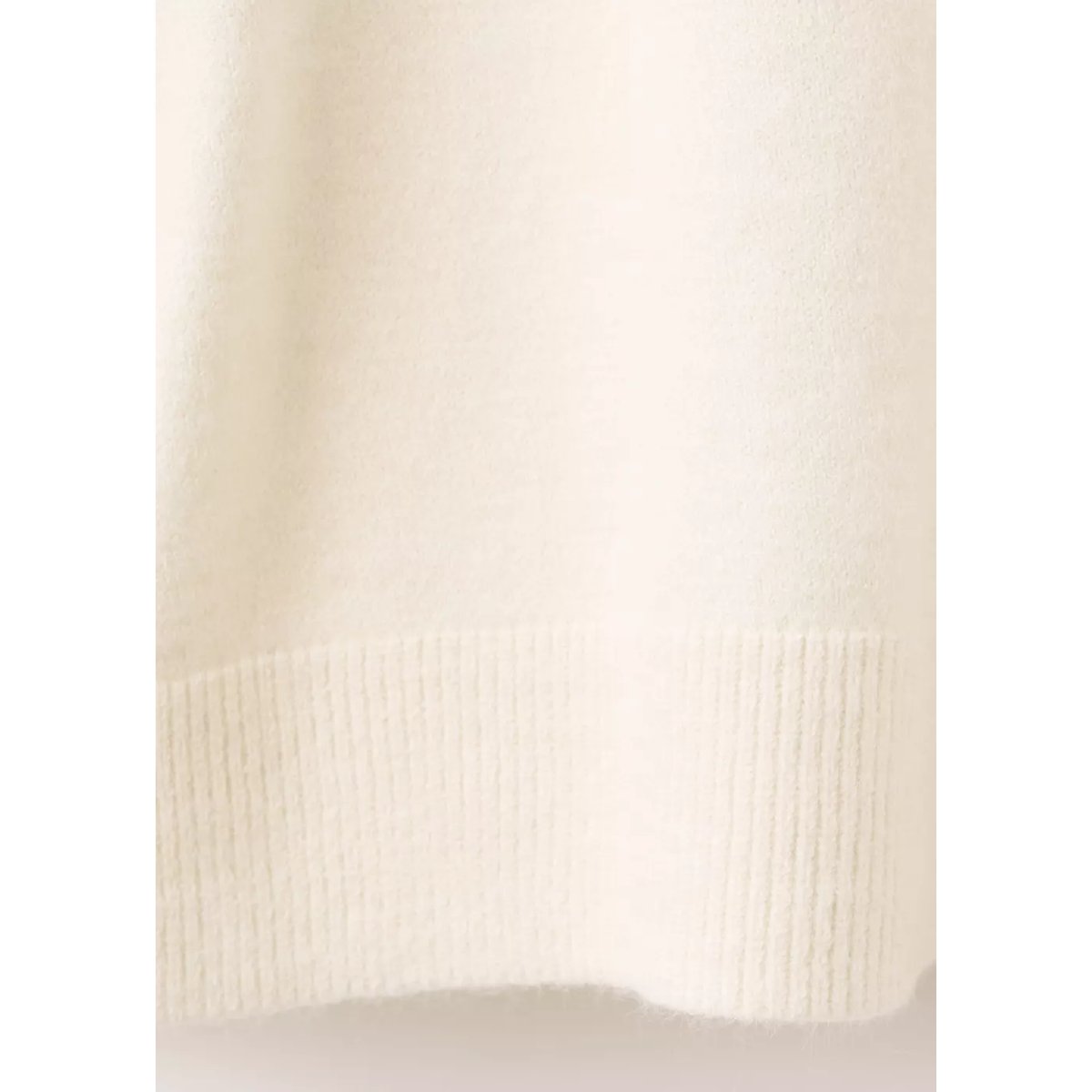 Pull col cheminée à rayures en contraste écru, MANGO