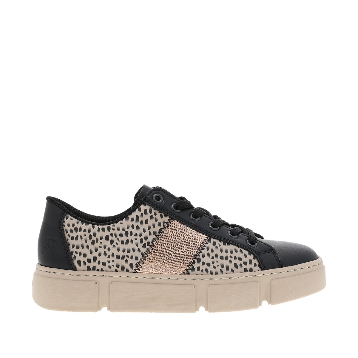 Tennis noires avec un talon plateau et pourvues de lacets noirs noir, RIEKER