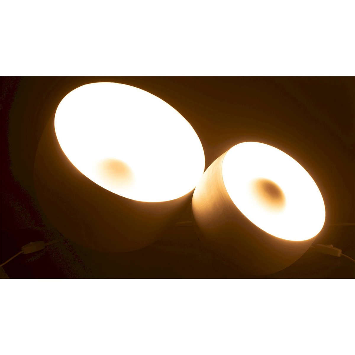 Lampe de chevet ronde en métal blanc mat épuré, RECOLLECTION