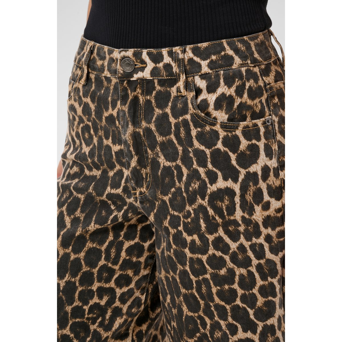 Shorts en jean noir marron black/brown leopard, KAFFE
