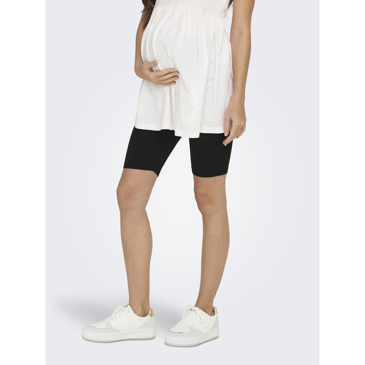 Short black 3, ONLY
