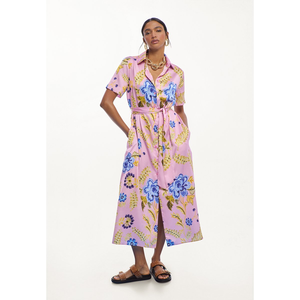 Robe chemise en satin à imprimé floral et ceinture rose clair, LOLA CASADEMUNT