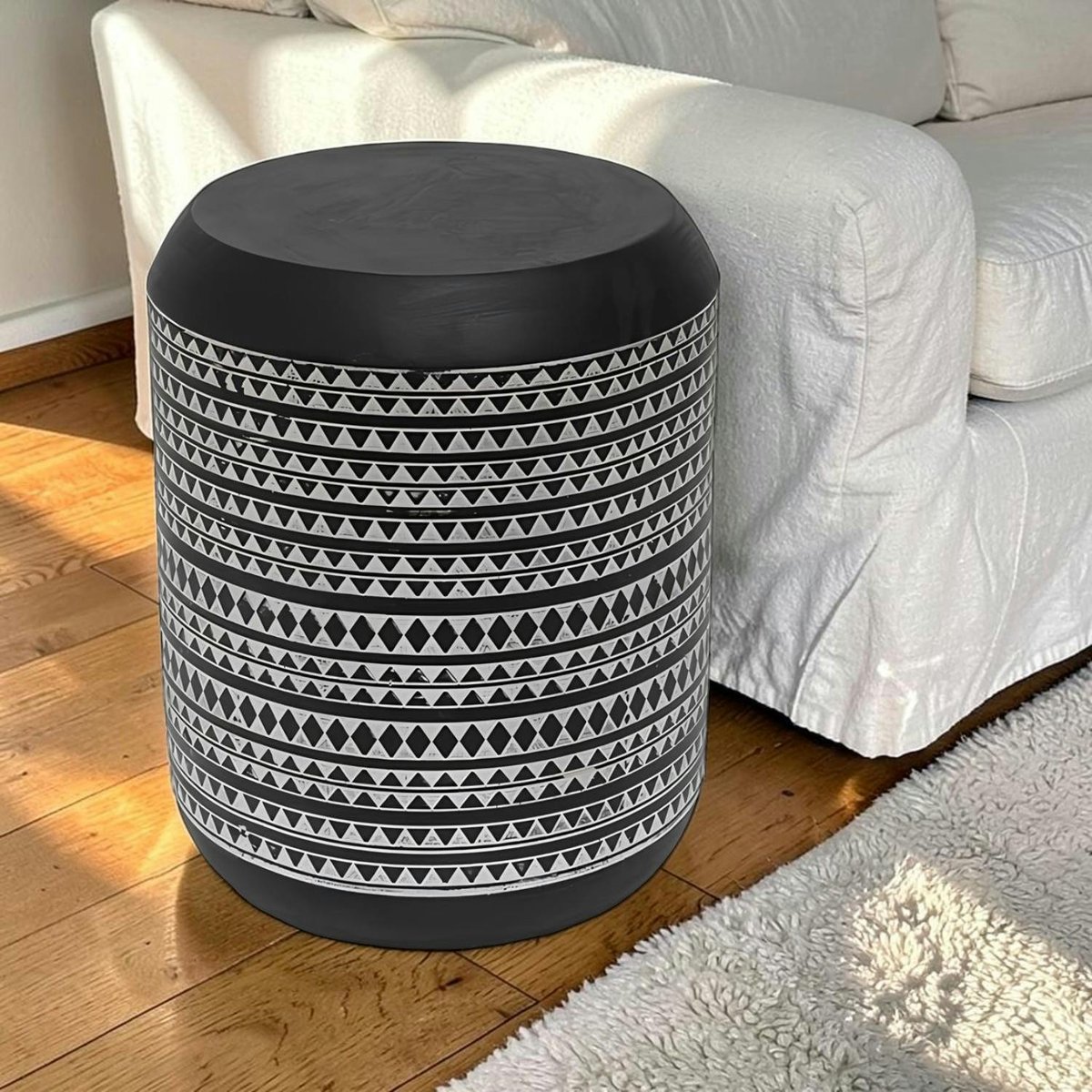Table d'appoint noire à motifs ethniques MALMOE noir, PIER IMPORT