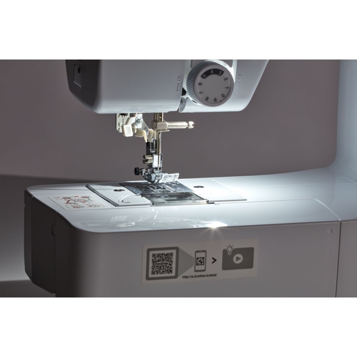 Machine à coudre CS120WTs couleur unique, BROTHER
