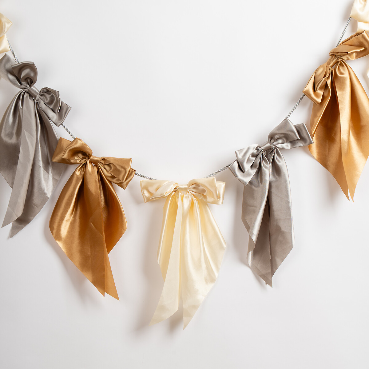 180cm Satin Bow Garland in Metallic gold-coloured, SO'HOME