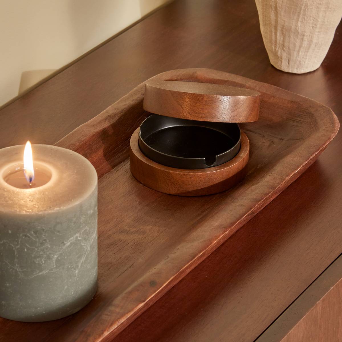 Cendrier en acacia NYERO marron, ATMOSPHERA