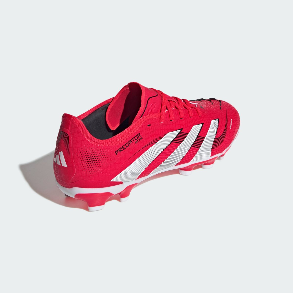 Chaussure Predator Pro Multi-Surfaces Chaussure Predator Pro Multi-Surfaces lucid red / cloud white / core black, adidas Performance