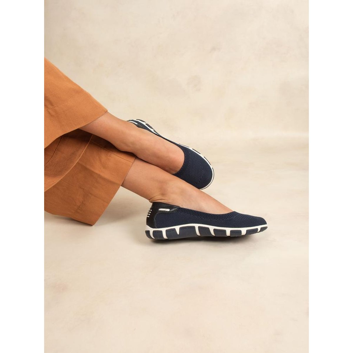 Ballerines plates JIVIANA bleu, TBS