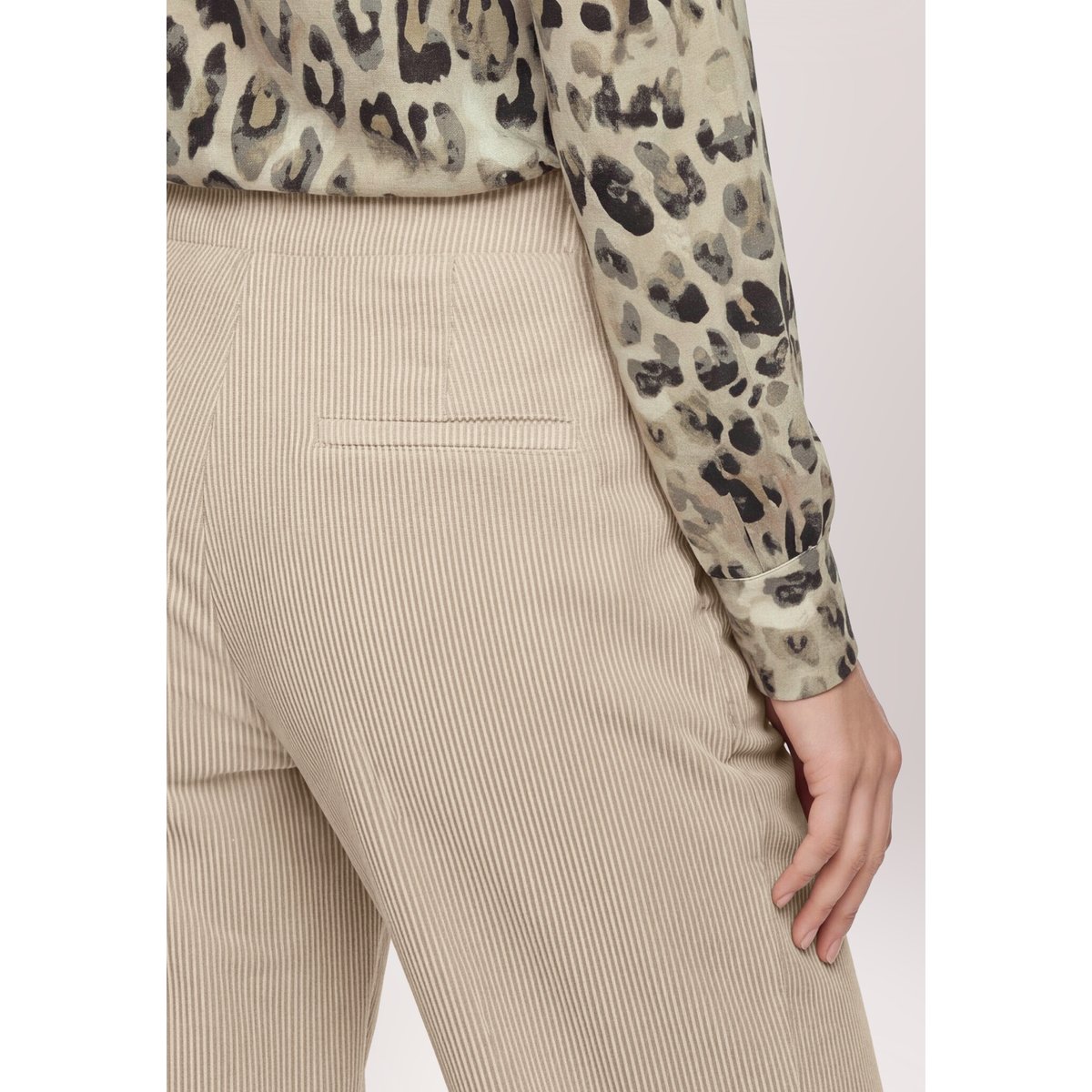 Pantalon à enfiler à poches extérieures taupe, BETTY BARCLAY