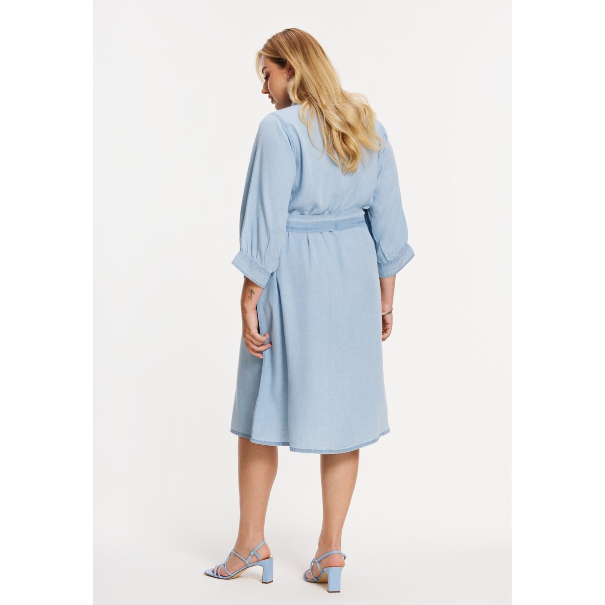 Robe Flare Fit indigo, YOEK