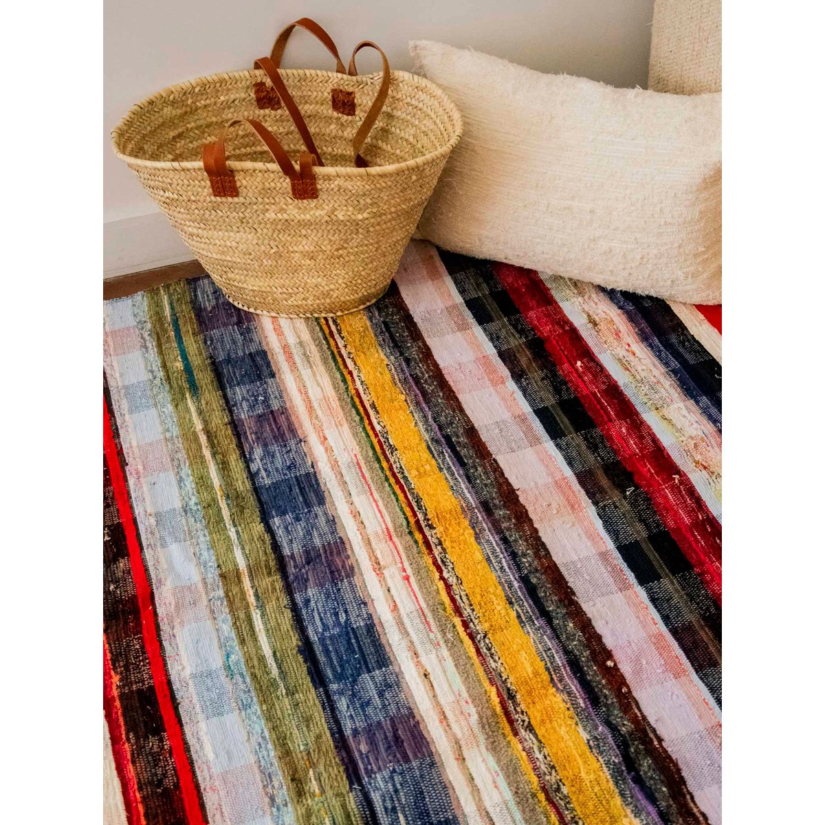 Tapis artisanal rayé Olivier N°122 - Bon état multicolore, DEBONGOUT