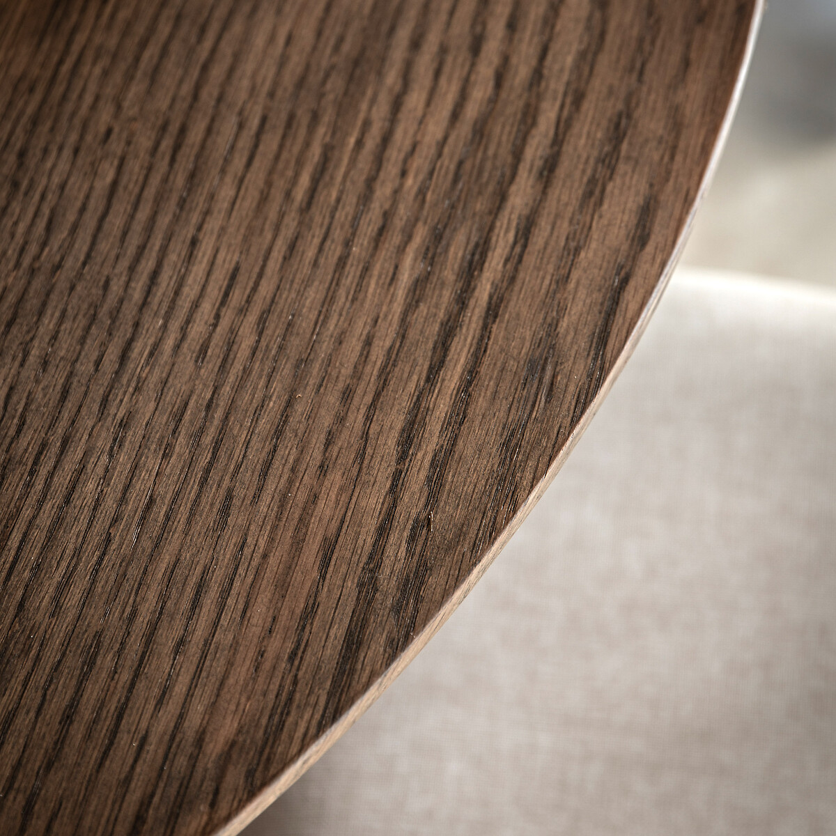 Hale Smoked Oak Round Dining Table smoked oak, ÉDITÉ
