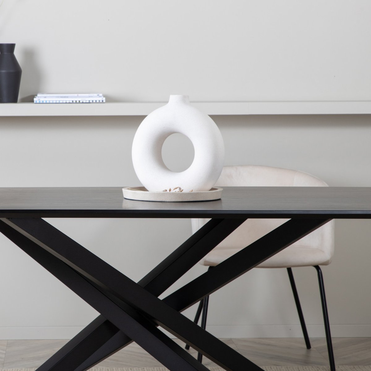 Table à manger 8 personnes en bois et métal- PIAZZA noir, VENTURE HOME