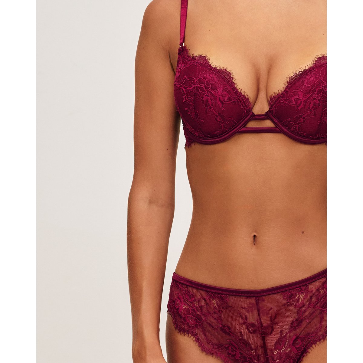 Soutien-gorge ultra push-up en dentelle SOHOIZ bordeaux, UNDIZ
