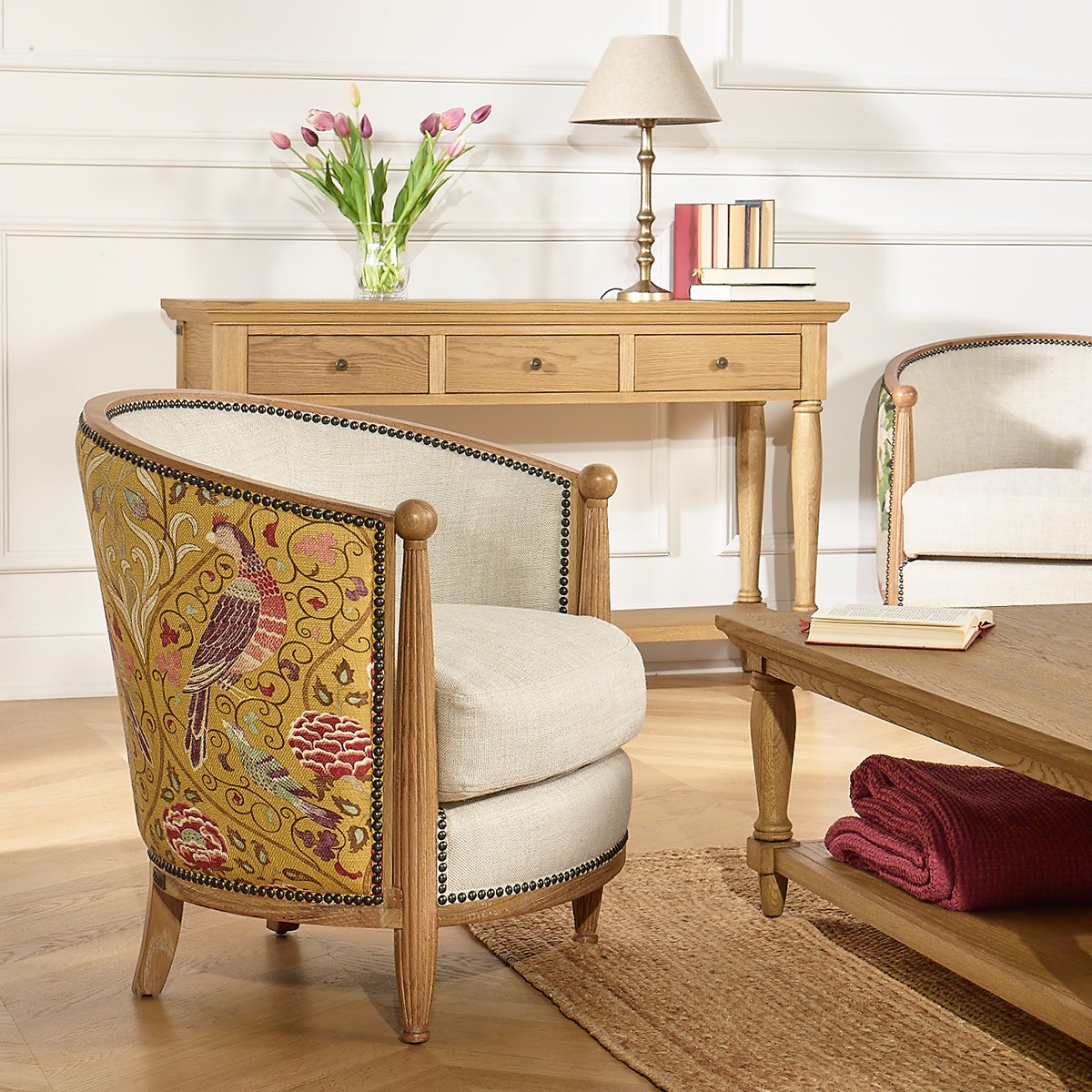 Fauteuil tonneau en chêne, lin et tissu CAROLE lin, ROBIN DES BOIS