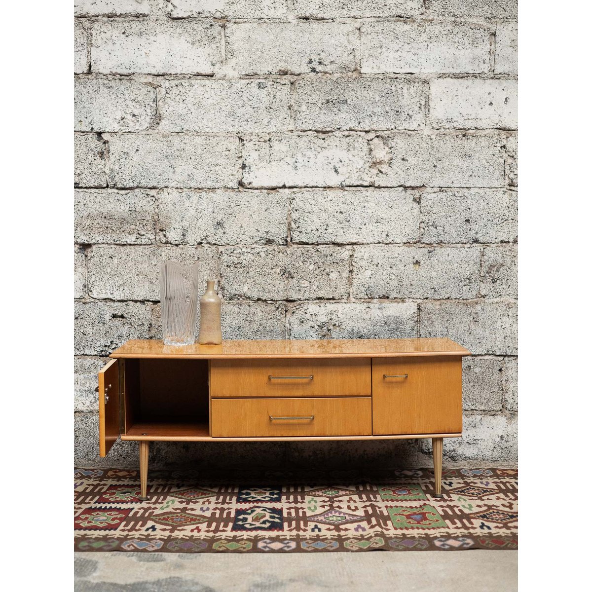 Élégante enfilade au bois clair Margaret N°494 - Bon état bois clair, DEBONGOUT