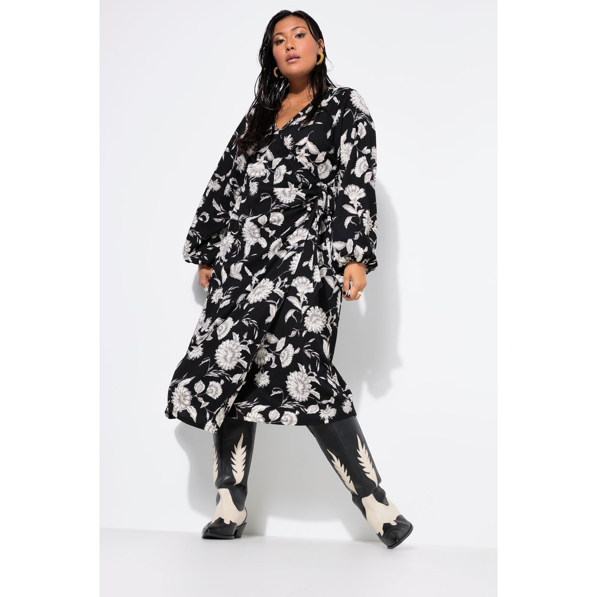 Robe portefeuille maxi, coupe Straight Shape noir, STUDIO UNTOLD