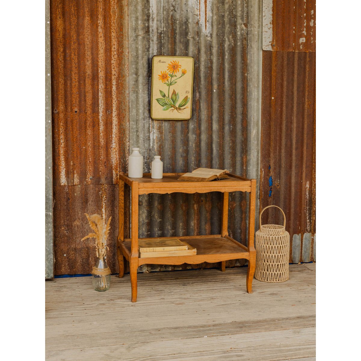 Table d'appoint en bois Francine N°1681 - Bon état bois foncé, DEBONGOUT