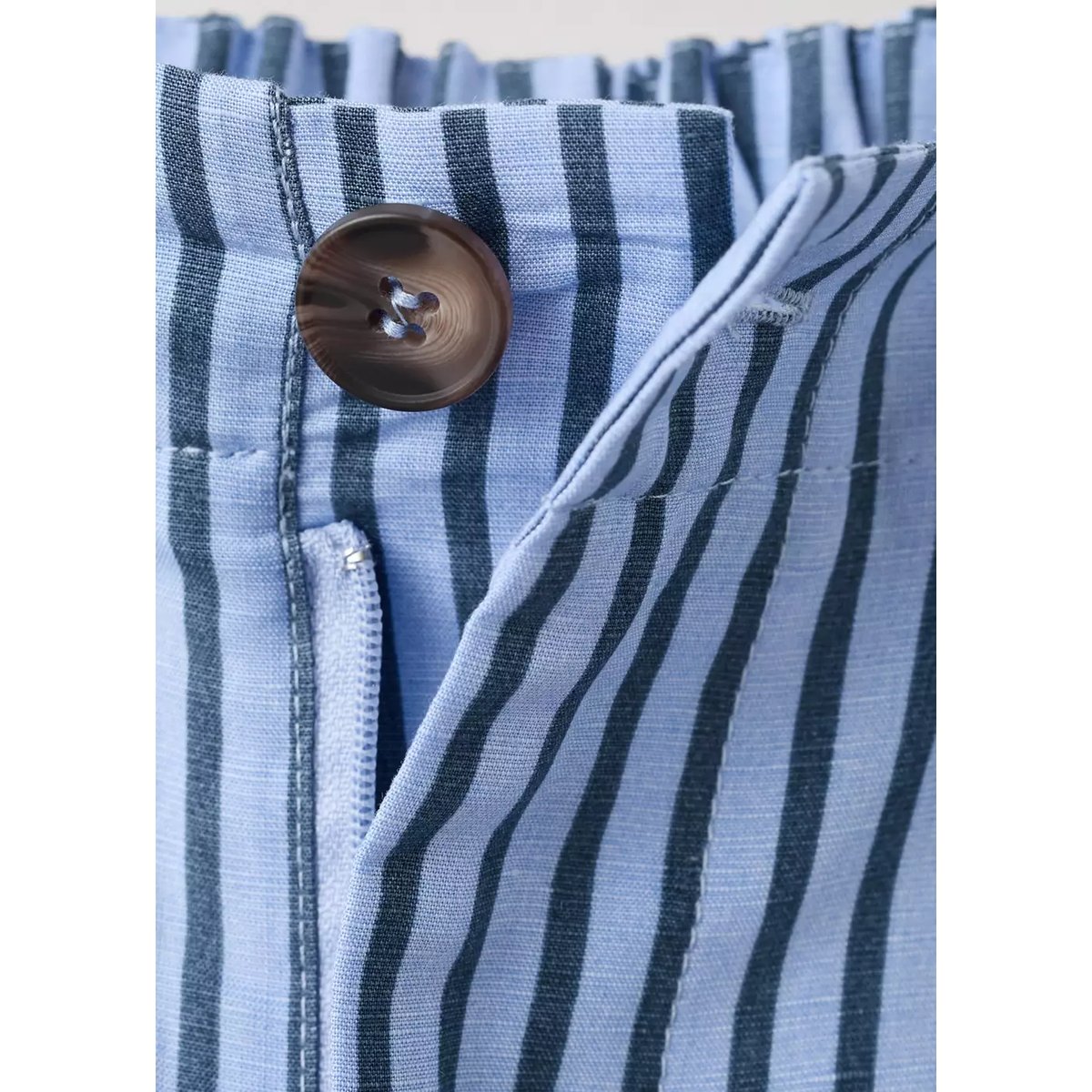 Pantalon fluide à rayures bleu ciel, MANGO