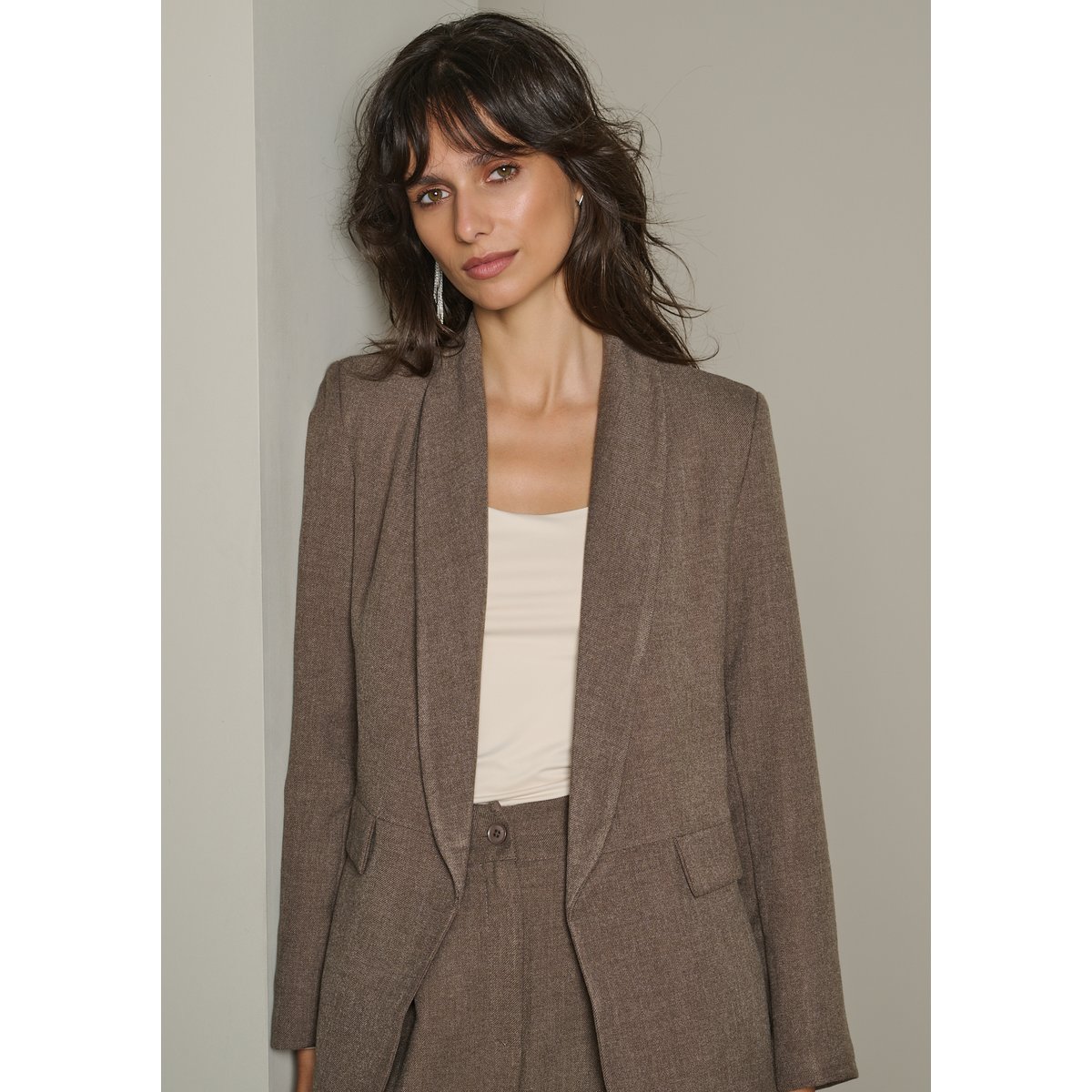 Blazer coupe tailleur taupe, LOLALIZA