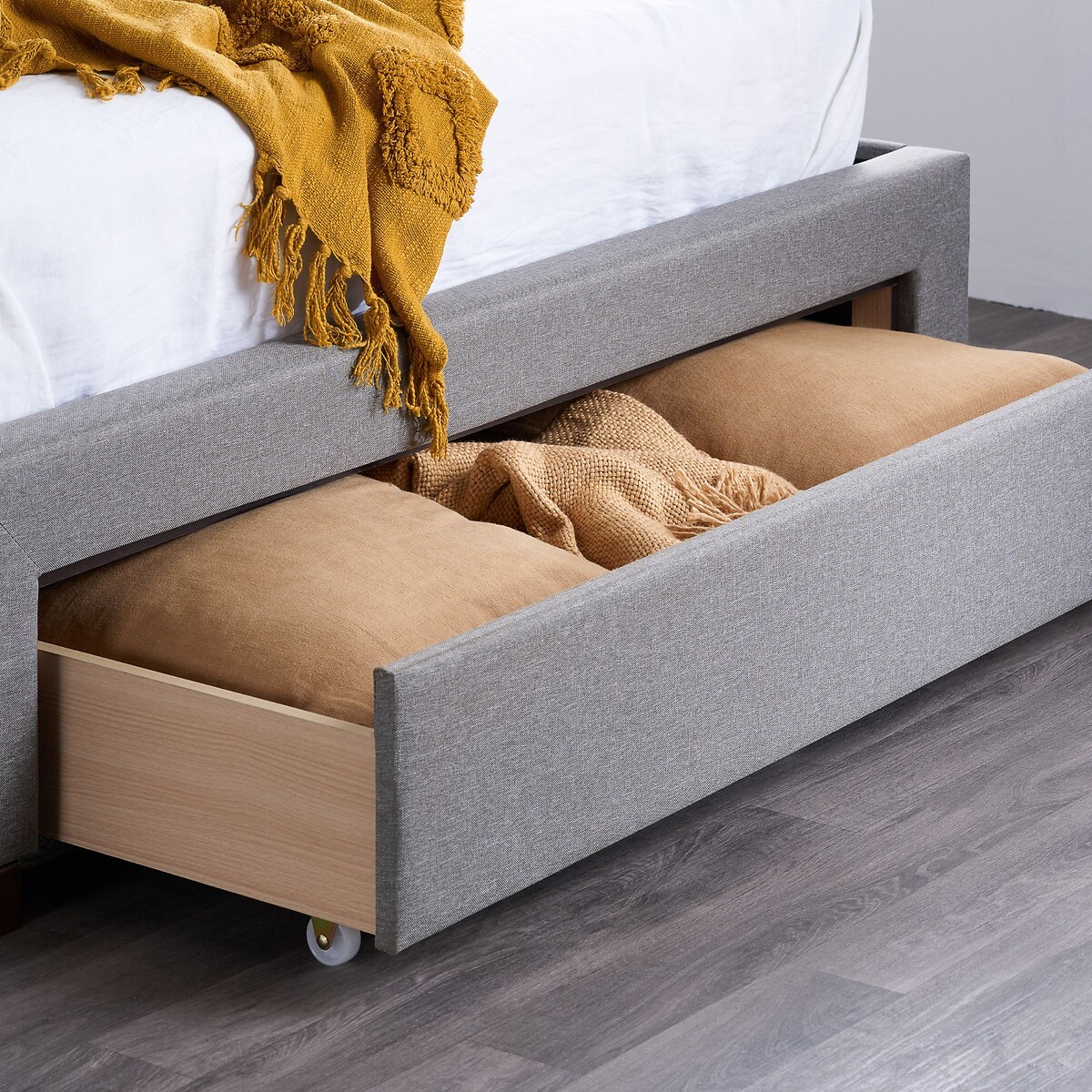 Sona Button Upholstered Storage Bed with 3 Drawers grey, SO'HOME
