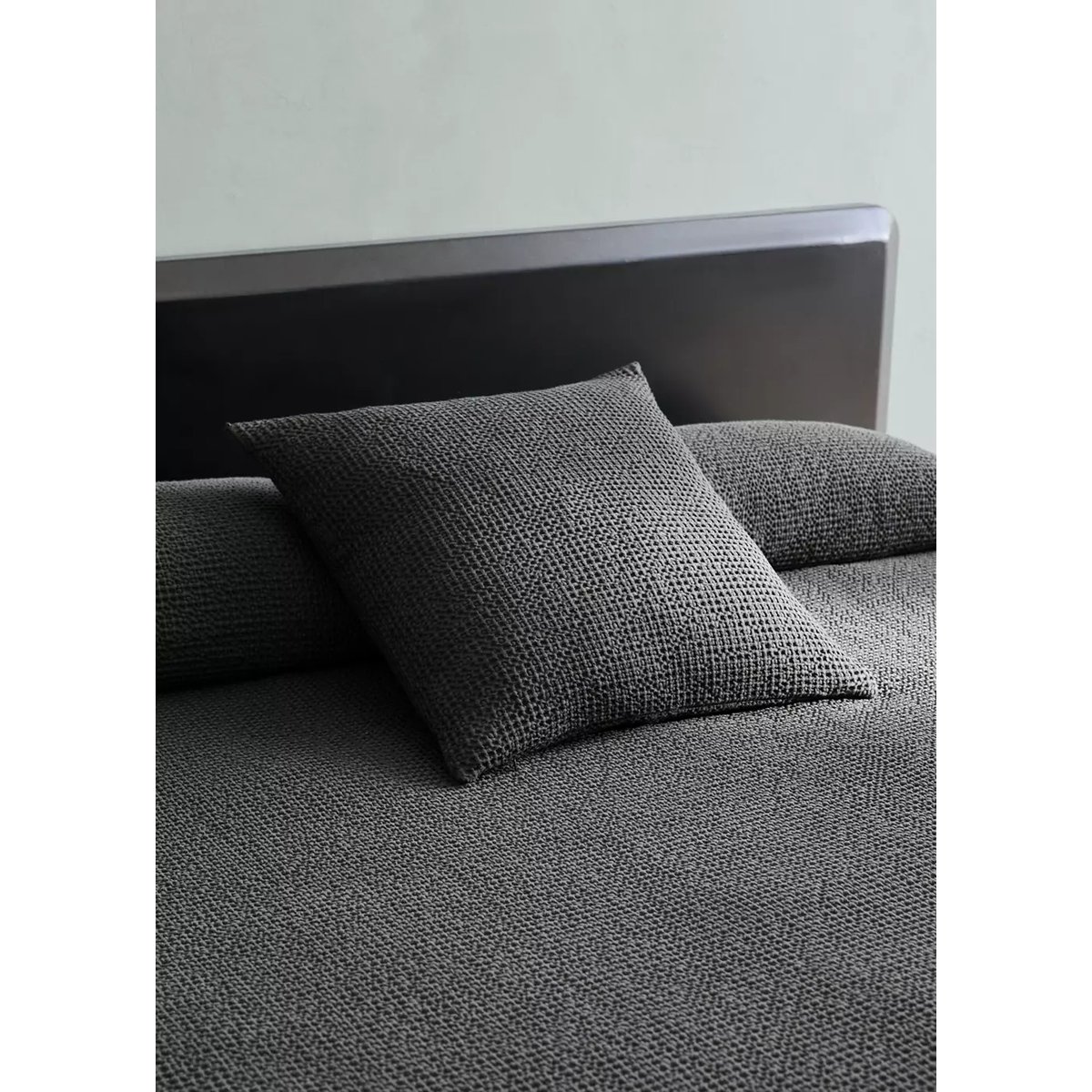 Housse de coussin en coton garment-dyed waffle 50x50 cm gris, MANGO HOME
