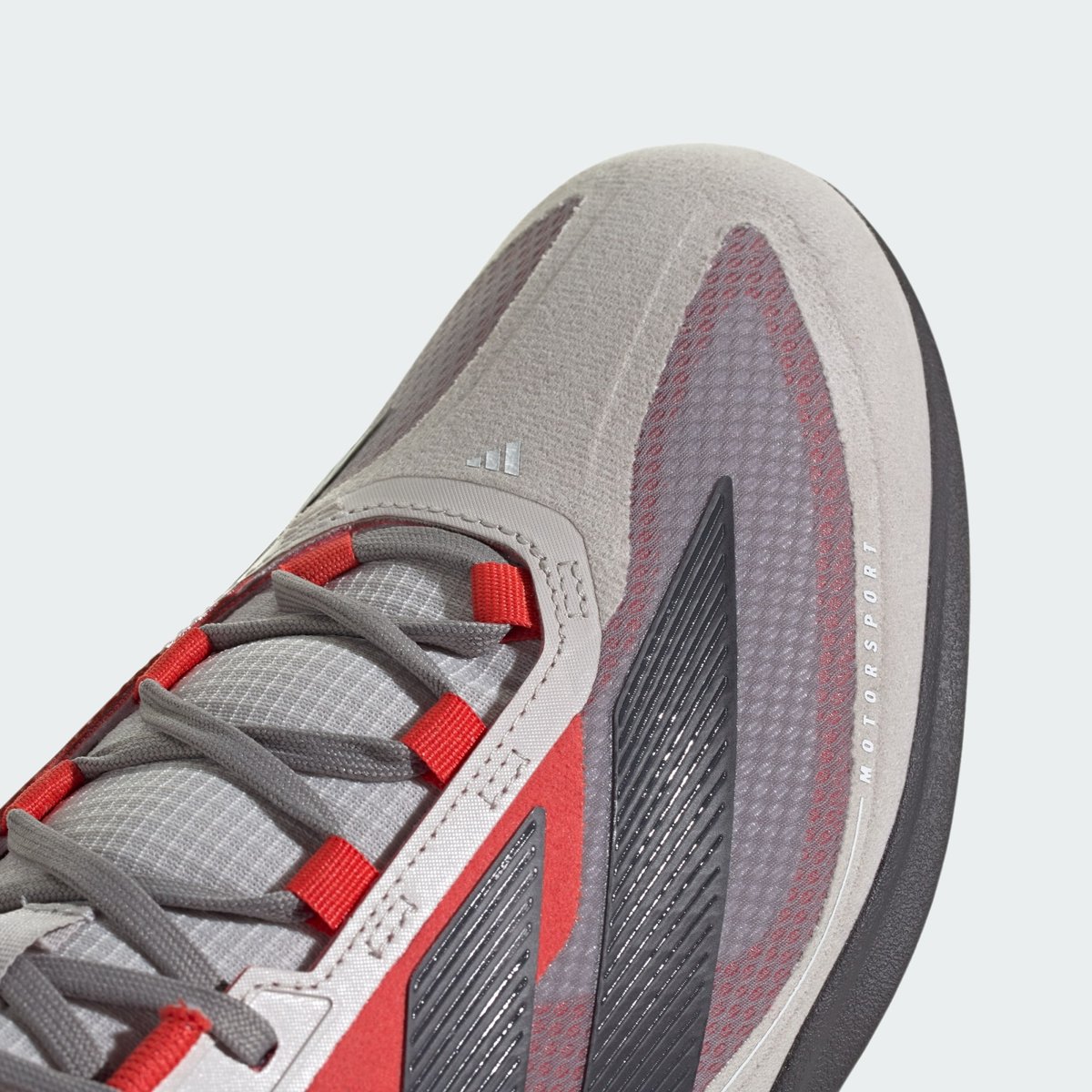 Chaussure Adidas Feroza Mid Audi Revolut F1 Team Chaussure Adidas Feroza Mid Audi Revolut F1 Team chalk pearl / utility black / hi-res red, adidas Performance