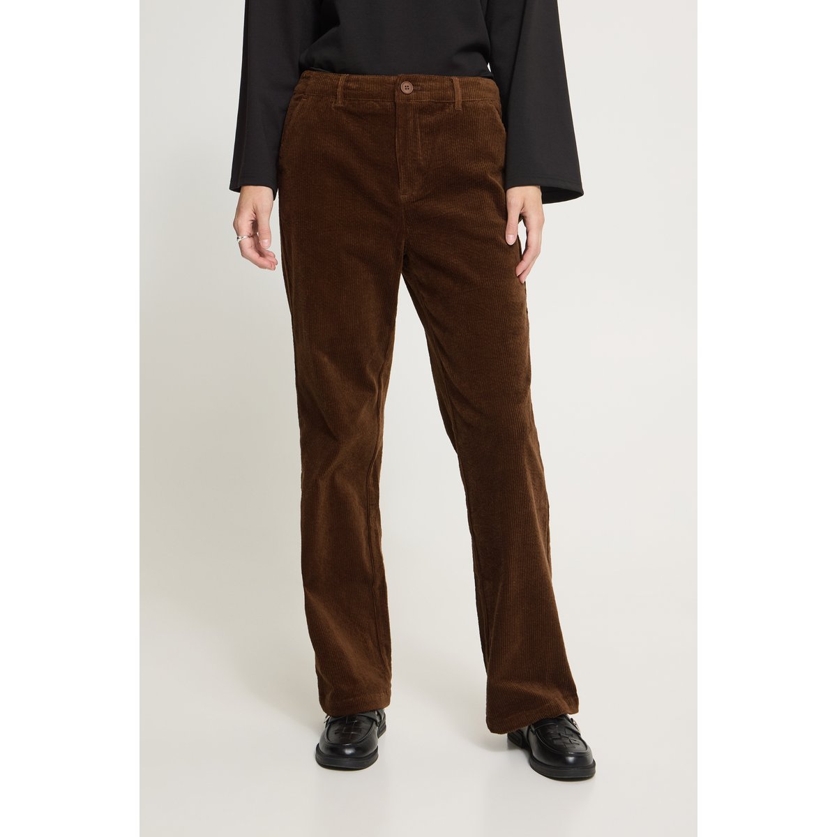 Pantalon en velours côtelé marron rain drum, ICHI