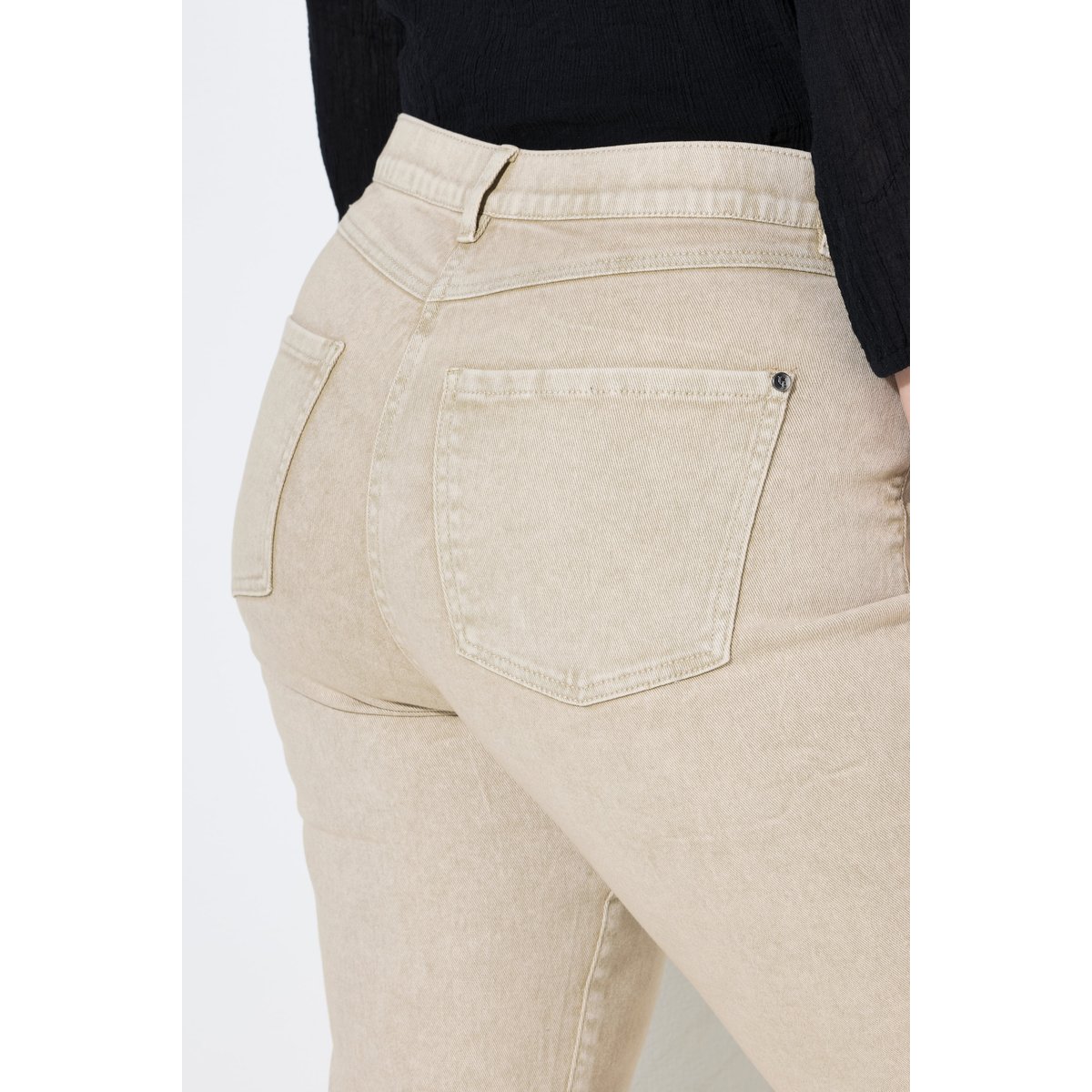 Jean Mom en denim extensible beige, ULLA POPKEN