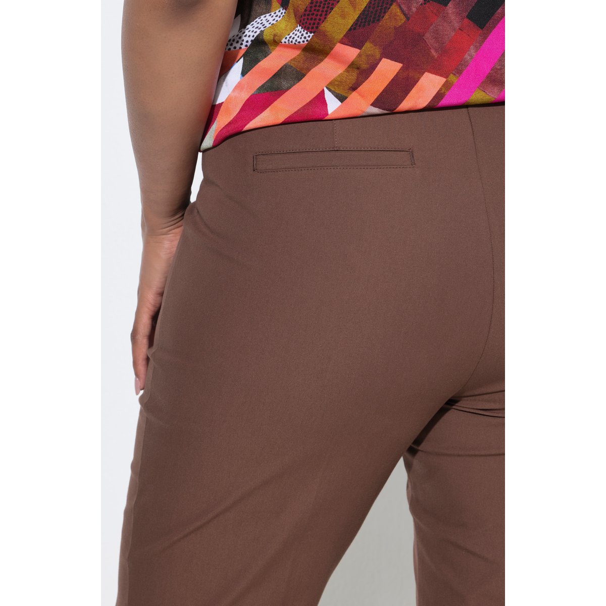 Pantalon, plis repassés, jambe étroite marron, ULLA POPKEN