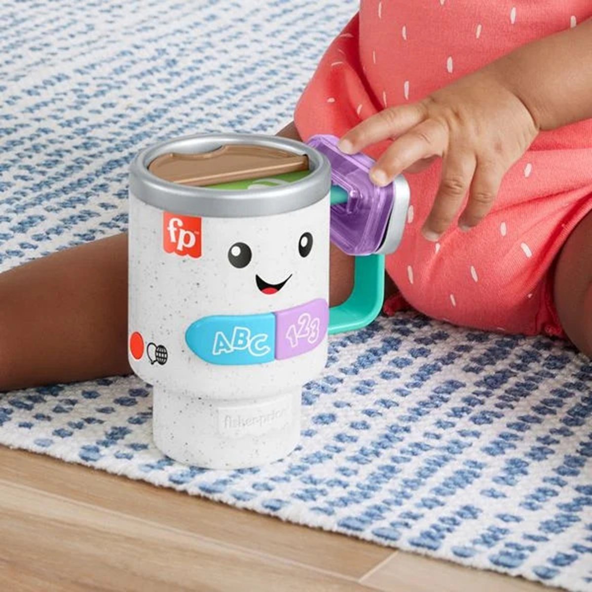 Fisher-Price - Jouet d'éveil interactif : tasse à café multicolore, MATTEL