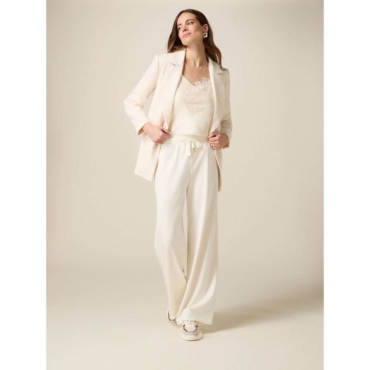 Joggers blanc, OLTRE