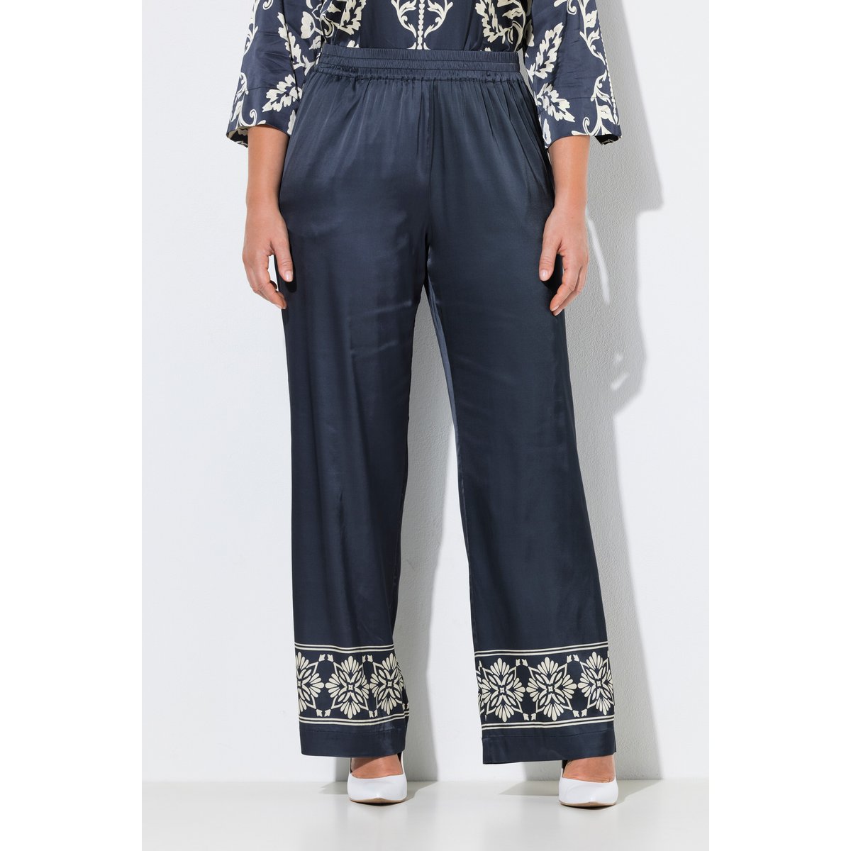 Pantalon en satin à taille élastique marine foncé, ULLA POPKEN