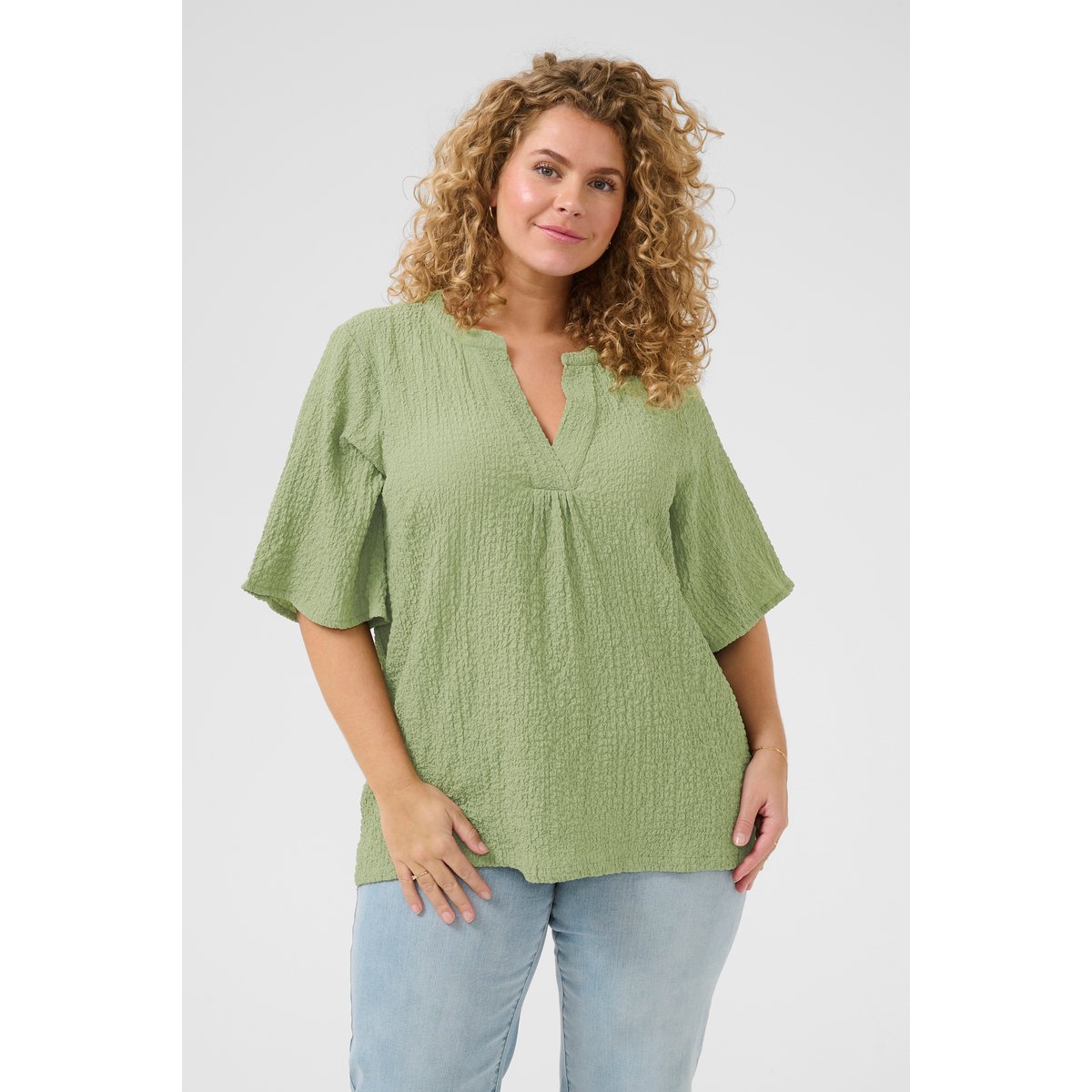 Blouse with short sleeve vert oil green, KAFFE CURVE