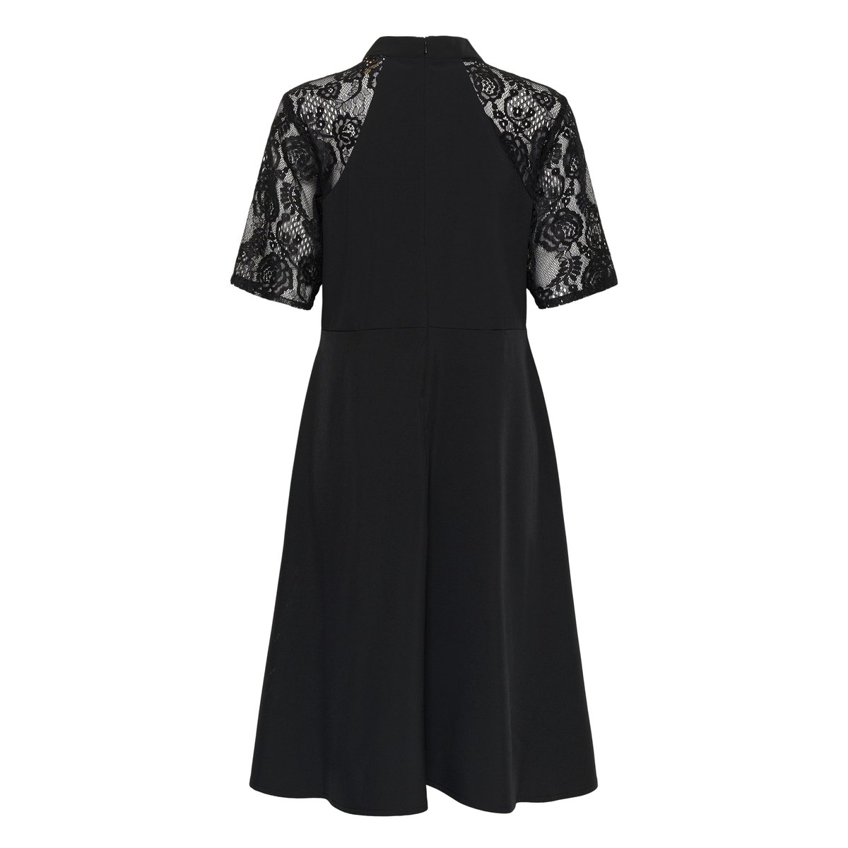 Robe noir, CULTURE