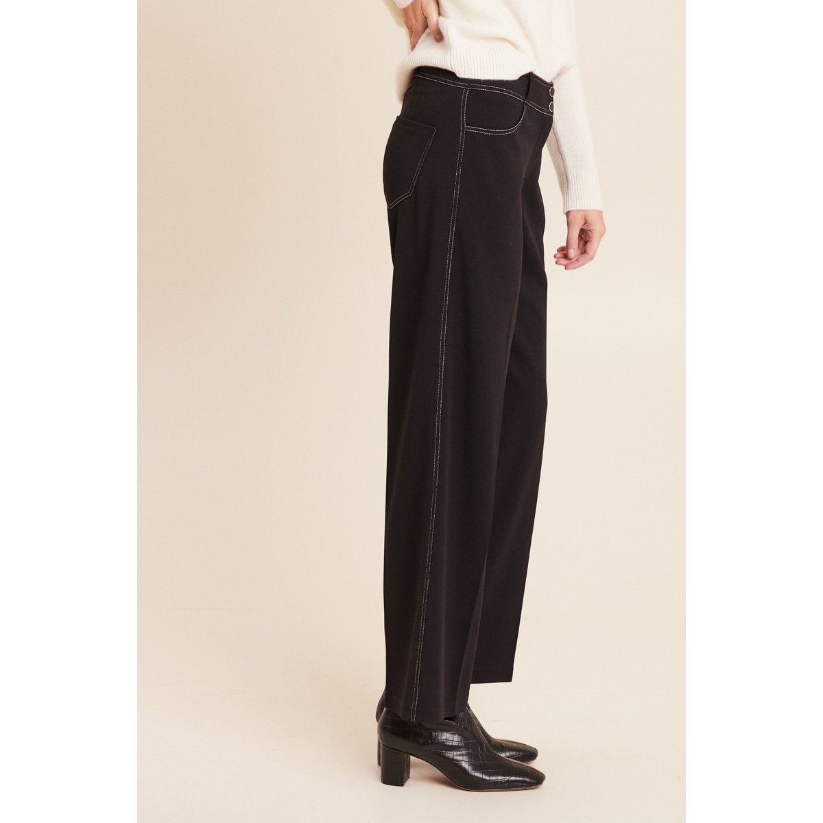 Pantalon noir, BREAL