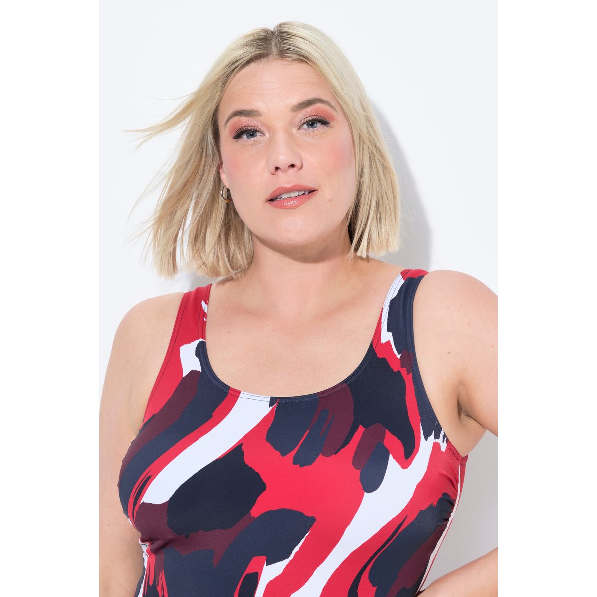 Maillot de bain sans bonnets souples. marine, ULLA POPKEN