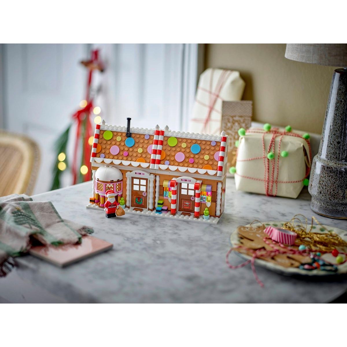 La maison en pain d'épices festive marron, LEGO