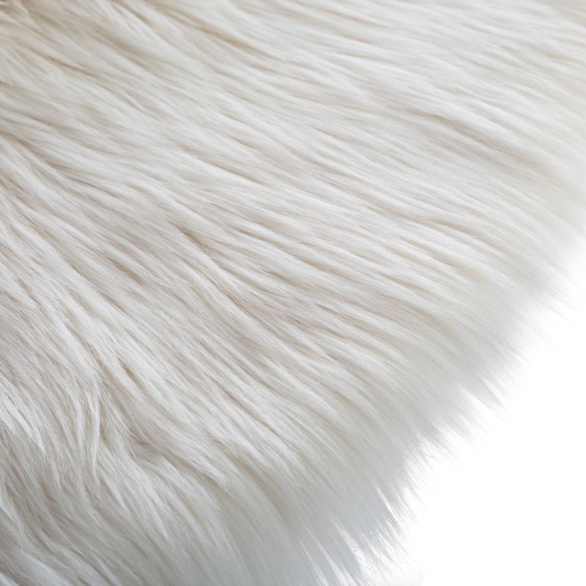 Tapis enfant imitation fourrure YVER blanc, ATMOSPHERA FOR KIDS