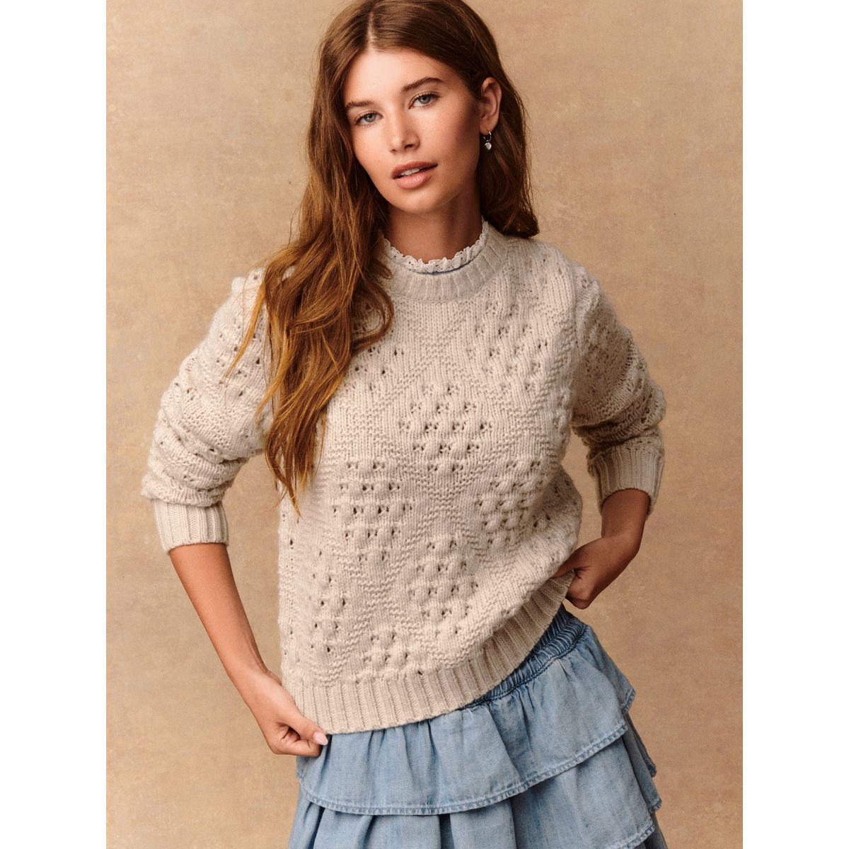 Pull avec col à volants, surpiqûres et laine naturel, NEXT
