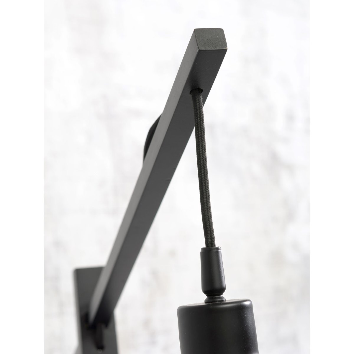 Lampadaire Bambou CANGO noir, GOOD & MOJO