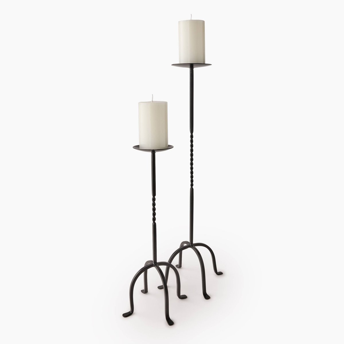 Bougeoir sur pied en métal, 21,5xH52cm noir, MONOPRIX