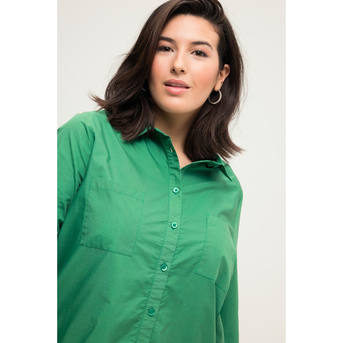 Chemisier oversized avec broderie sur la menthe verte, STUDIO UNTOLD