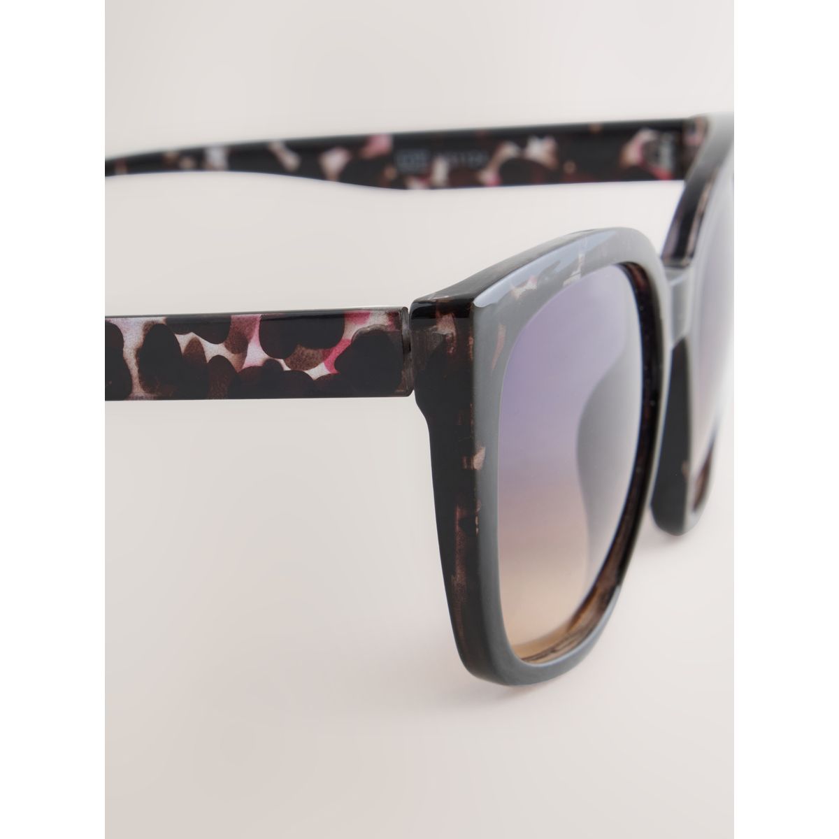 Lunettes de soleil carrées brun écaille de tortue, NEXT