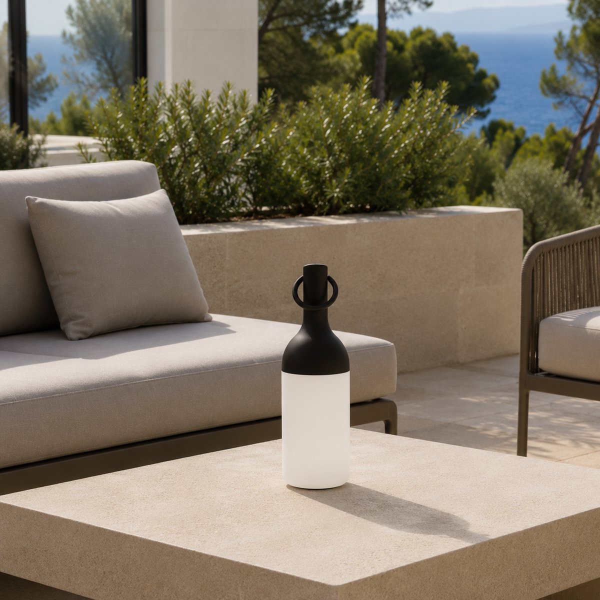 Lampe nomade en plastique - ELO blanc et noir, MAISON PAVANE