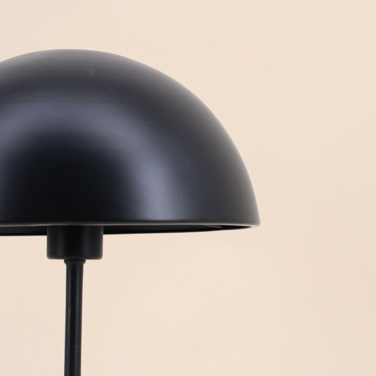Lampe à poser champignon en métal noir 37cm noir, ORNAMI