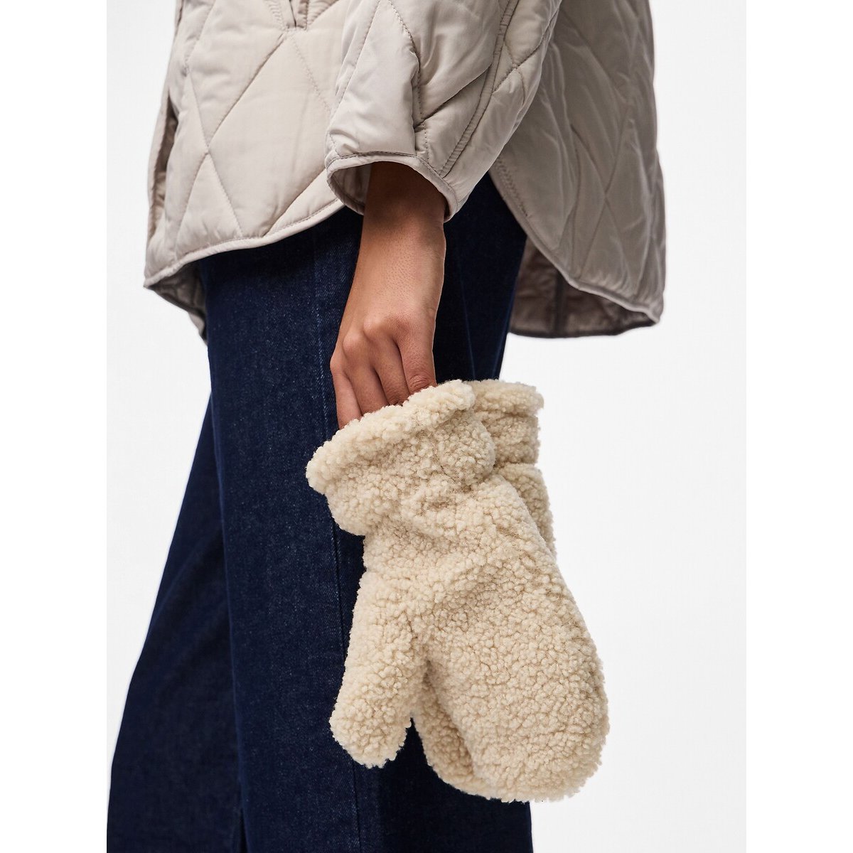 Manoplas de sherpa, Netty crudo, PIECES