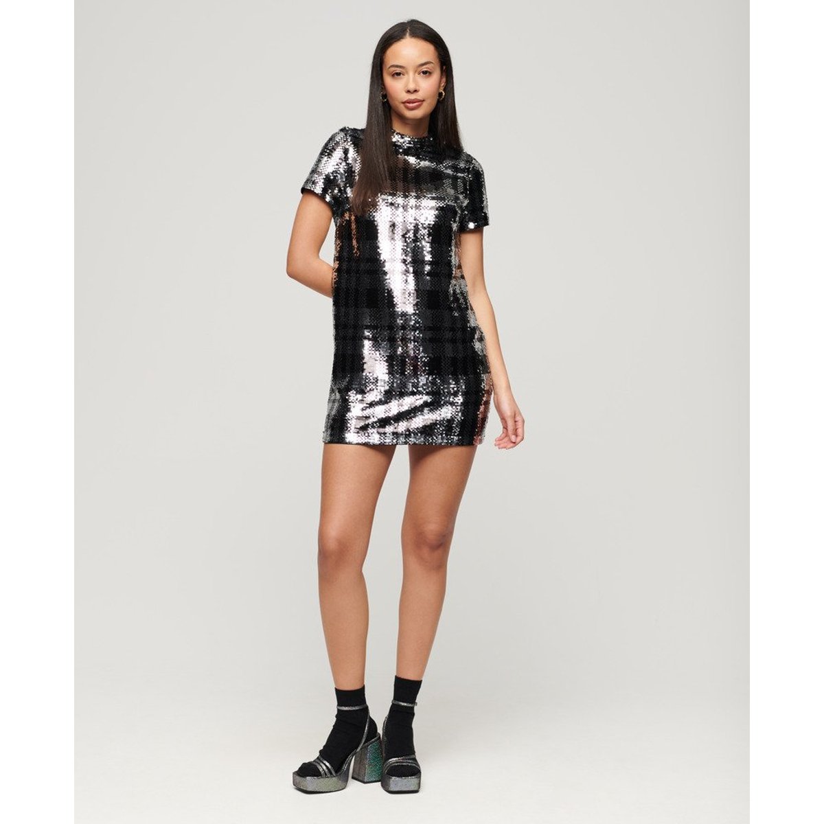Robe t-shirt à sequins et col montant sequins en damier, SUPERDRY